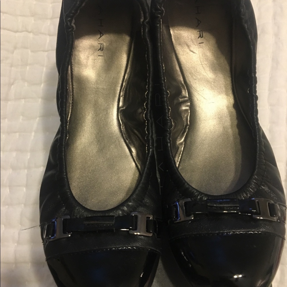 Tahari Ballerina Flats🥿